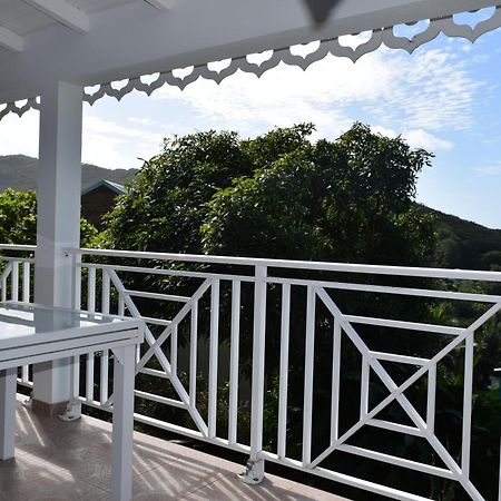 Villa Habitation Pineau Deshaies Esterno foto